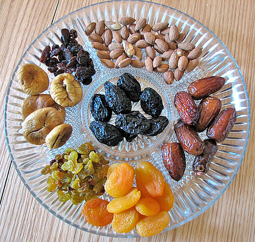 How to Dry Fruit