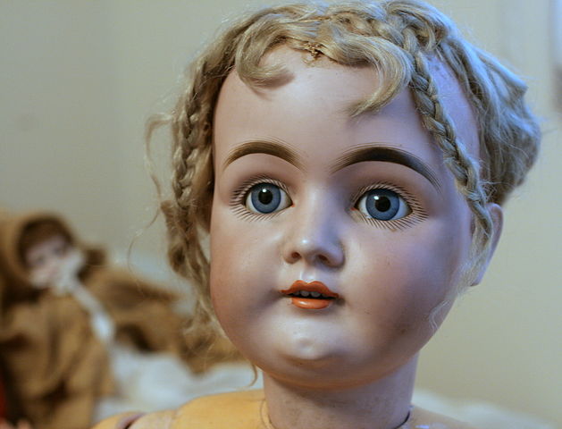 Quick Tips on Cleaning Antique Bisque Dolls