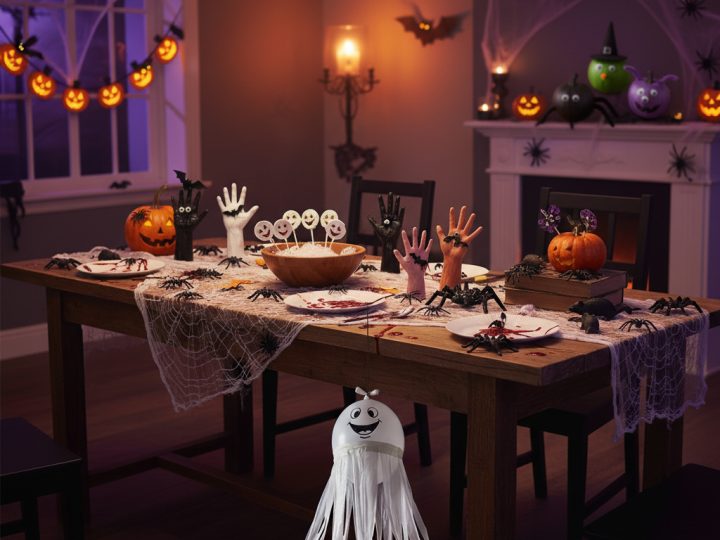 Halloween Decorations on a Dime