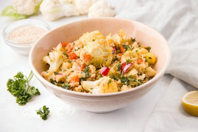 Quinoa with Cauliflower and Broccoli