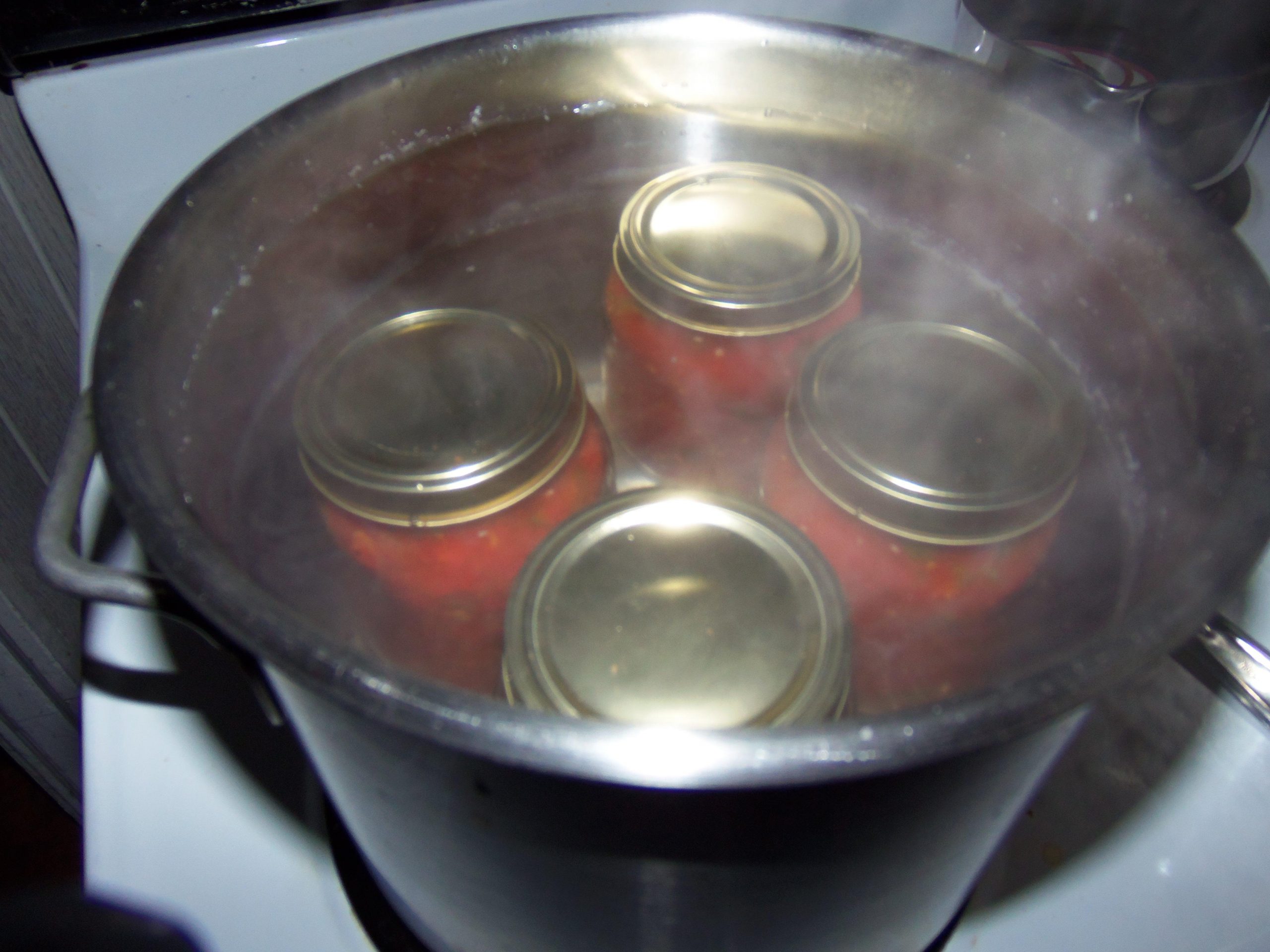 Canning Food With a Water Bath Canner