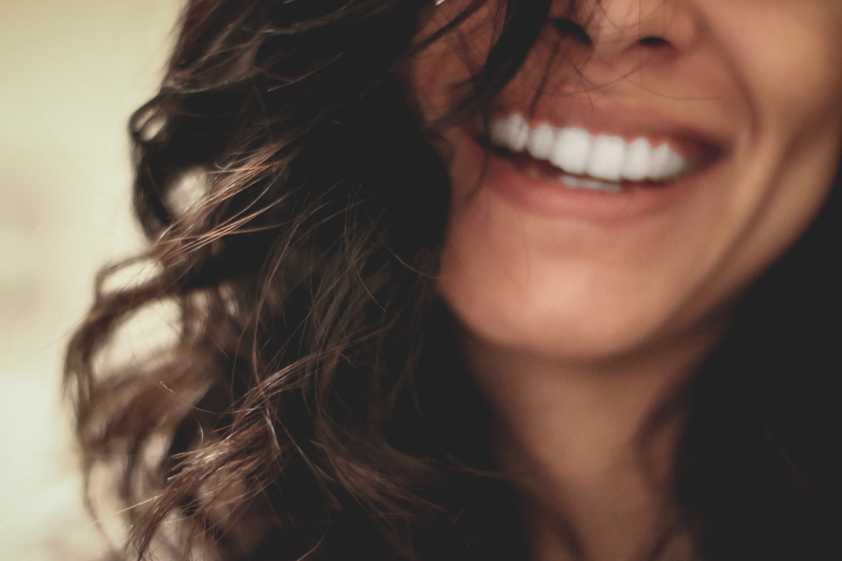 Natural, Easy Ways to Whiten Your Teeth