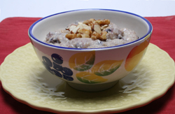 Creamy Oat Porridge with Nut Topping