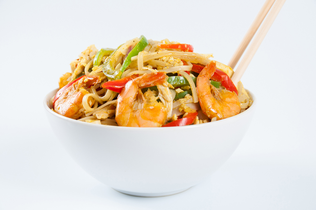 Rice Noodles That Glow with Curry Flavor