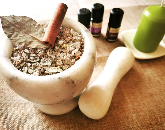 Bathing with Essential Oils from Herbs