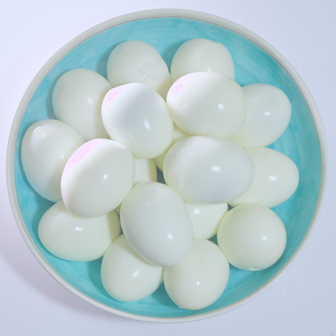 Having Trouble Taking The Shell Off Boiled Eggs - Read This
