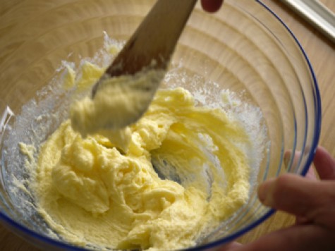 Preparing Butter at Home without Butter Making Machinery