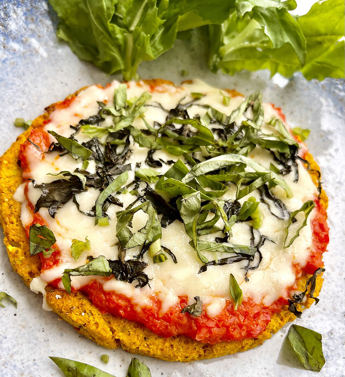 Roasted Red Bell Pepper Cauliflower Pizza