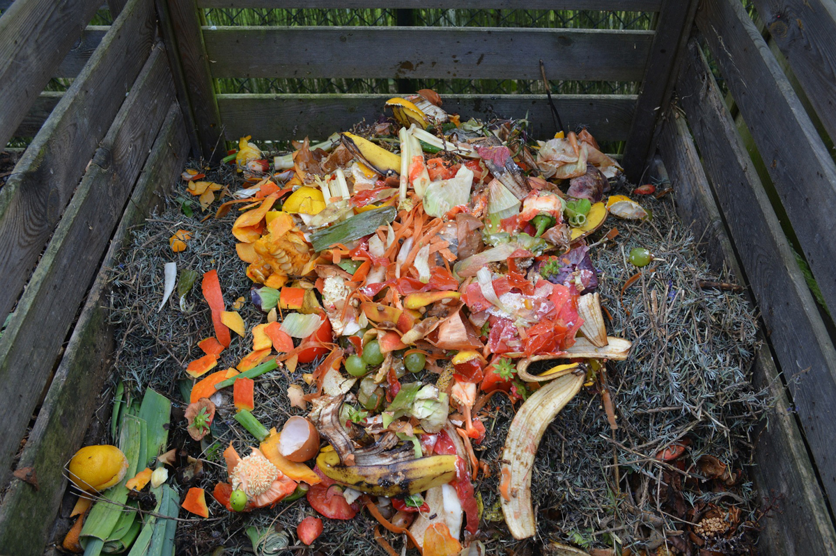 Make Your Own Home Compost Bin