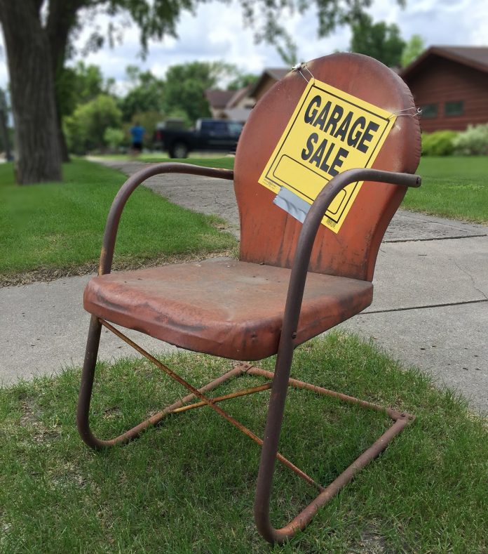 10 Tips for a Successful Garage Sale
