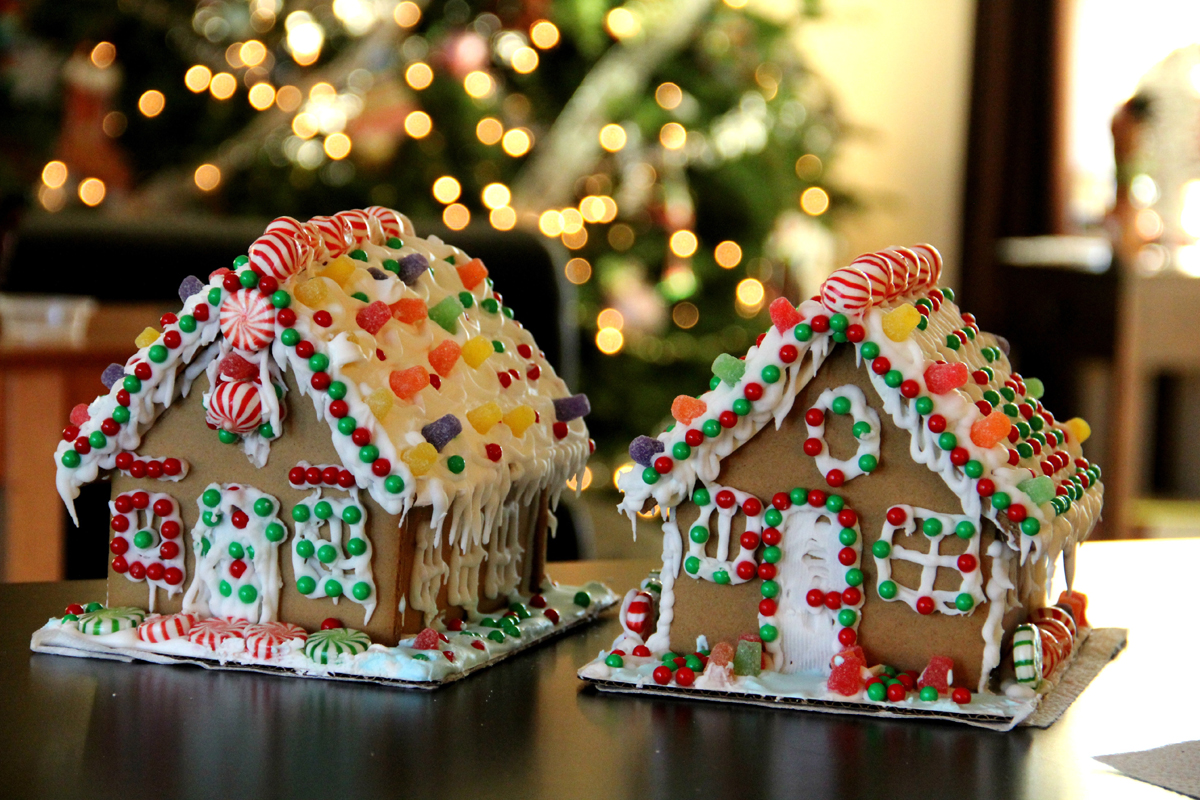 How to Make a Gingerbread House