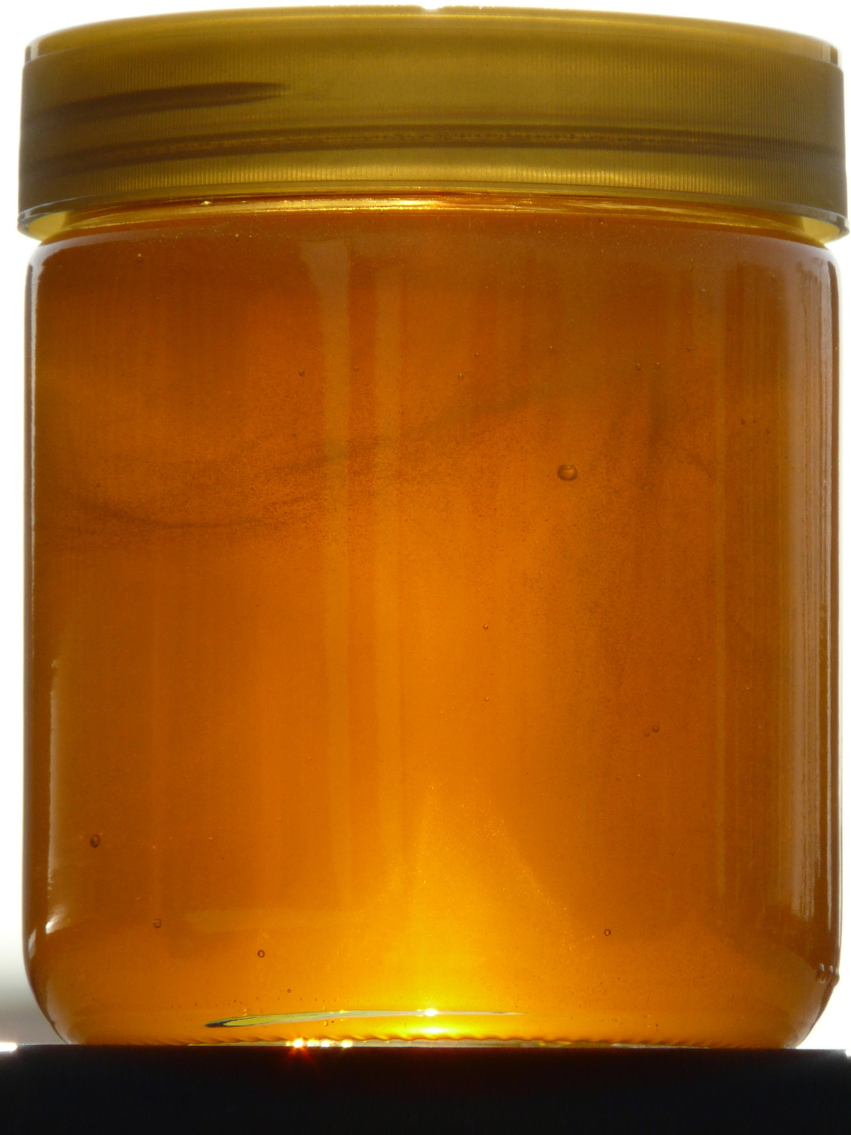 Why Everyone Should Always Keep a Jar of Honey at Home