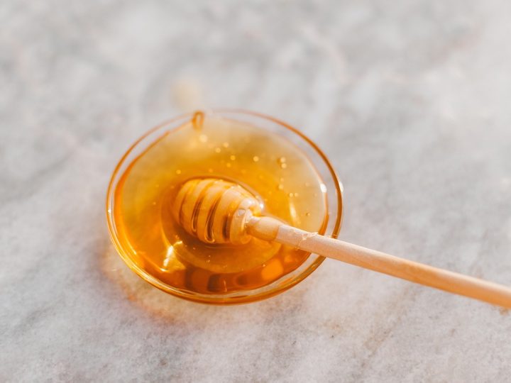 Stay Young and Healthy With Honey and Apple Cider Vinegar