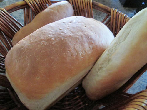 Old Fashioned Pioneer Bread