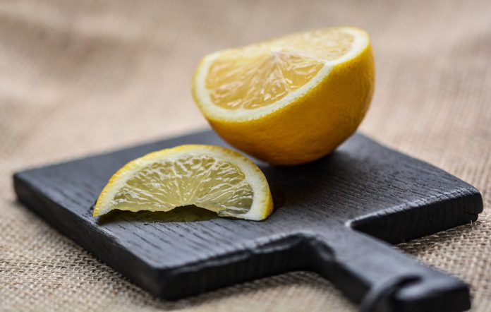 Simple Uses for Everyday Items: Lemons