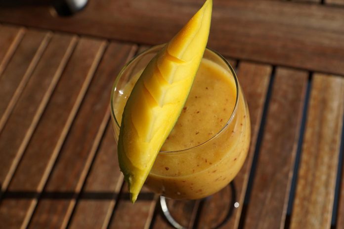 6 Healthy Banana Smoothie Recipes