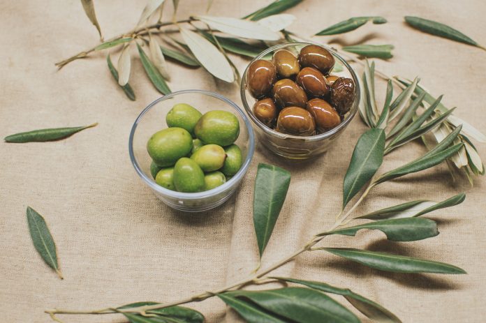 How to Pickle Your Own Olives at Home - A Recipe for Pickling Olives