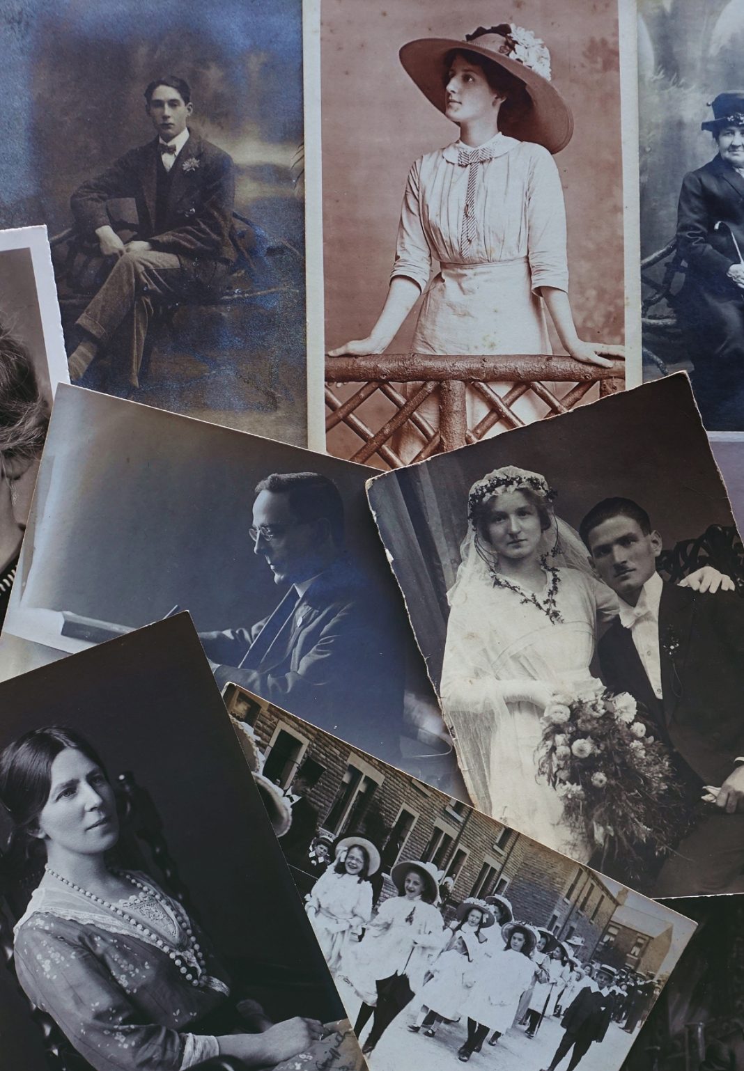 Dating Old Photographs with Fashion