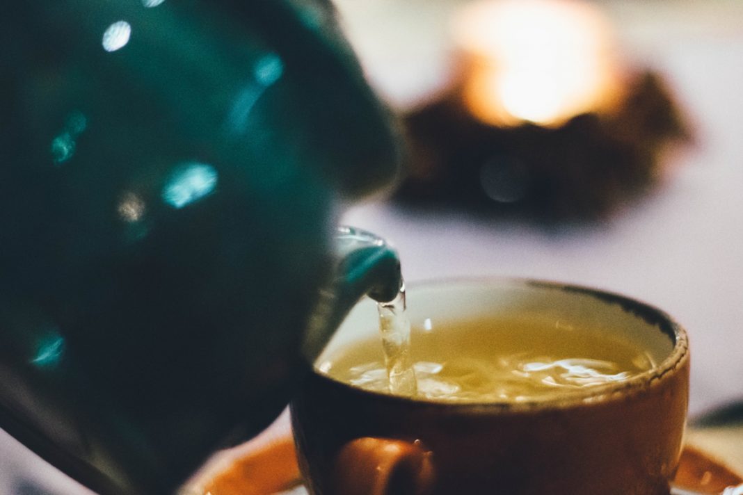 12 Incredible Uses of Green Tea - Pioneerthinking.com