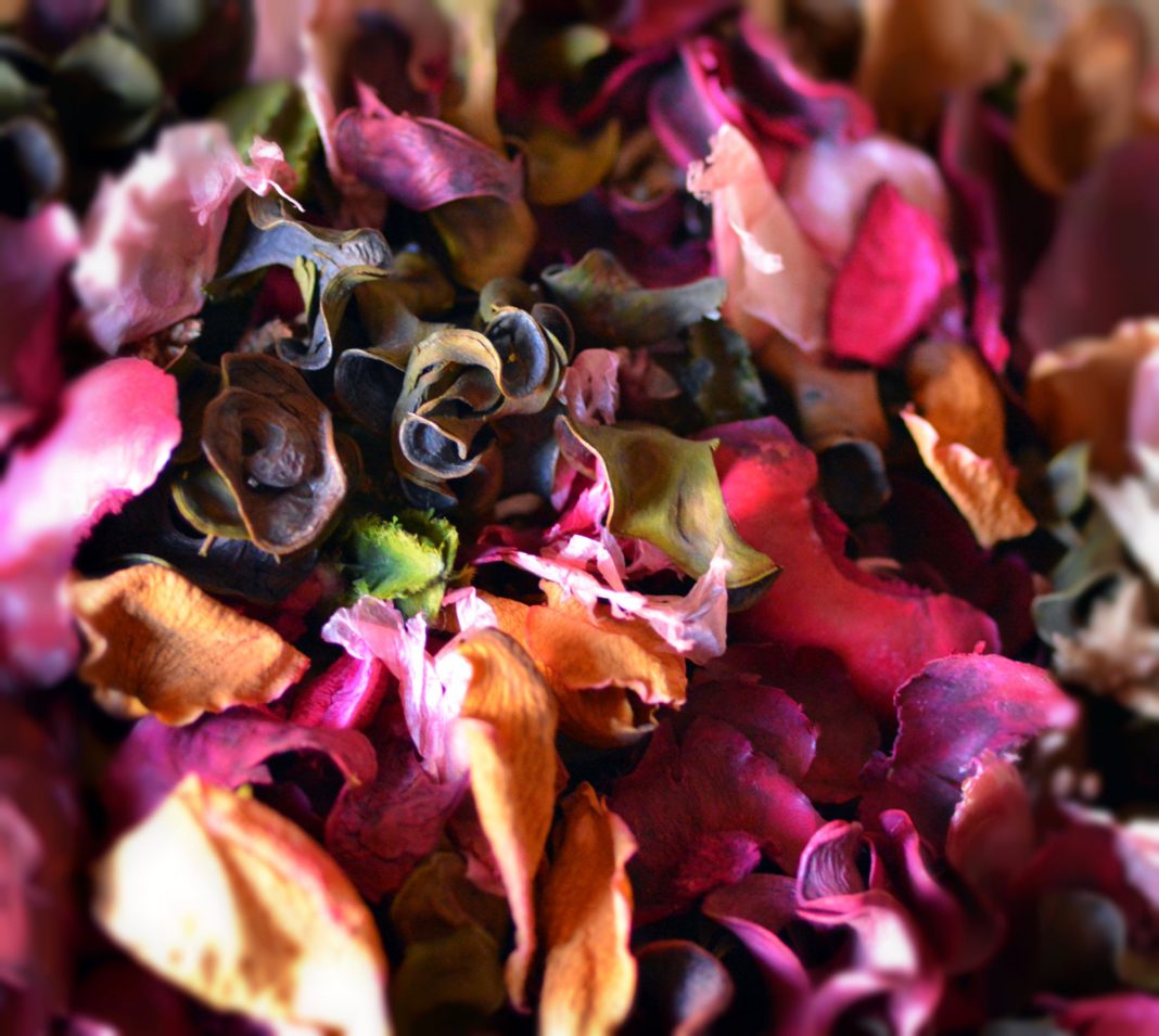 How to Make Potpourri Instructions and Recipes
