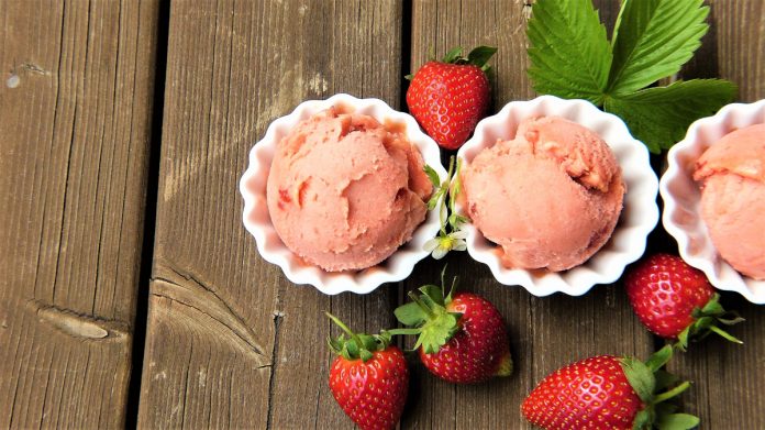 3 Easy Strawberry Ice Cream Recipes