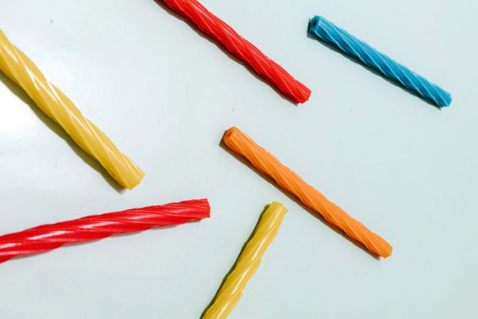 How to Make Candles Using Old Crayons